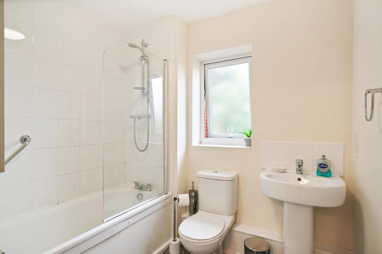 Peaceful 2Br Flat With Historic Bottle Kilns View & Free Parking Located Near City Centre Stoke-on-Trent Zewnętrze zdjęcie