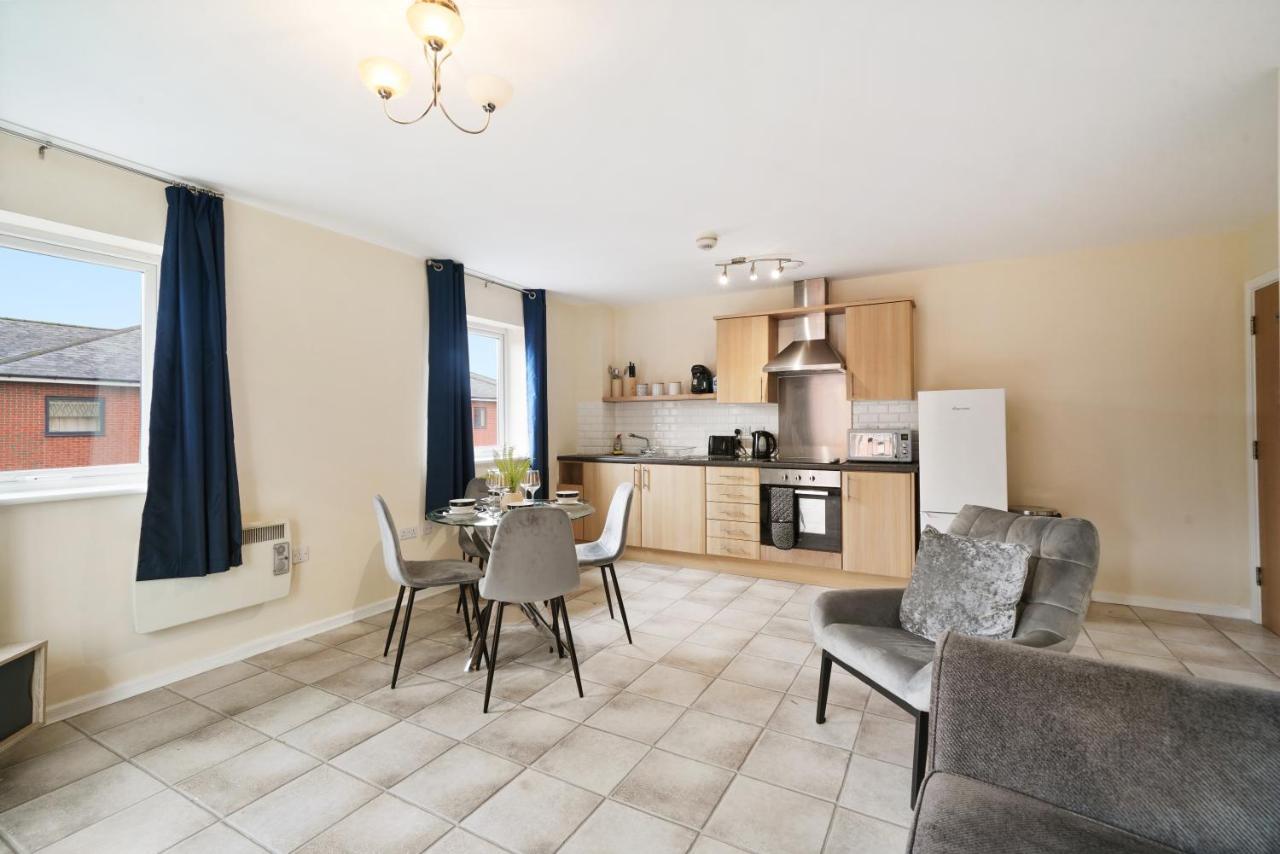 Peaceful 2Br Flat With Historic Bottle Kilns View & Free Parking Located Near City Centre Stoke-on-Trent Zewnętrze zdjęcie