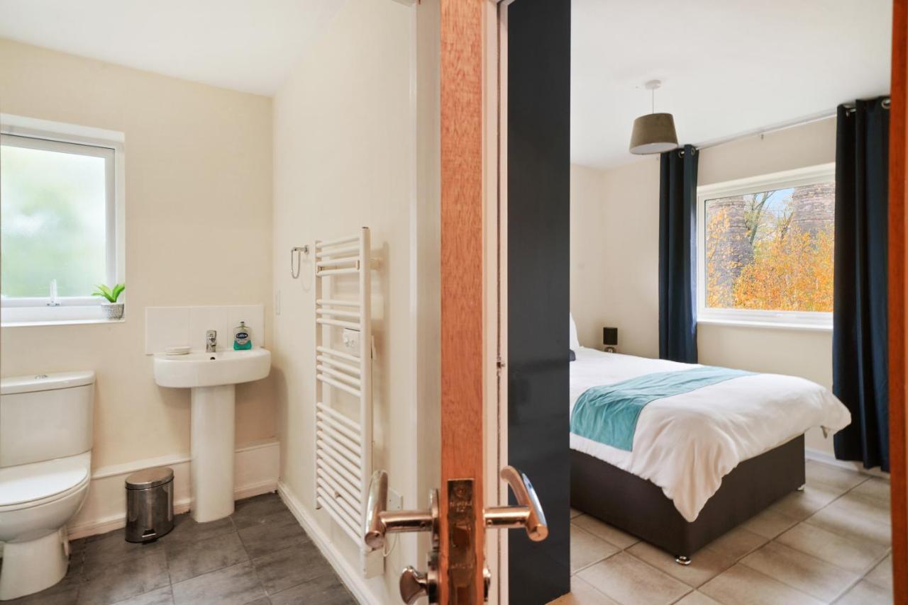 Peaceful 2Br Flat With Historic Bottle Kilns View & Free Parking Located Near City Centre Stoke-on-Trent Zewnętrze zdjęcie