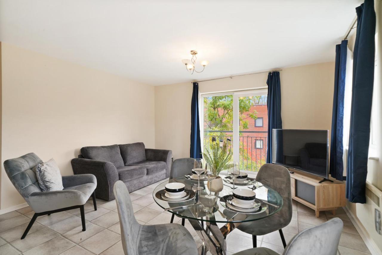 Peaceful 2Br Flat With Historic Bottle Kilns View & Free Parking Located Near City Centre Stoke-on-Trent Zewnętrze zdjęcie